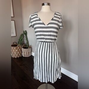 Boutique Nautical Coastal Preppy Striped Midi Dress Grey Blue/White Large EUC